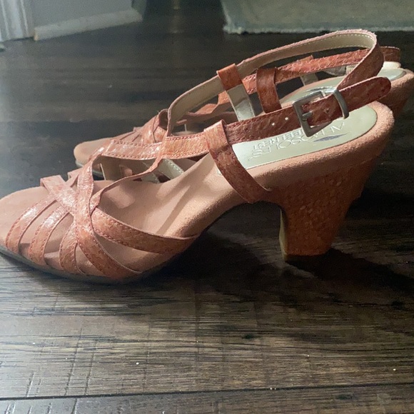 Aerosoles - Women's Passcode Heeled Sandal - Picture 2 of 5